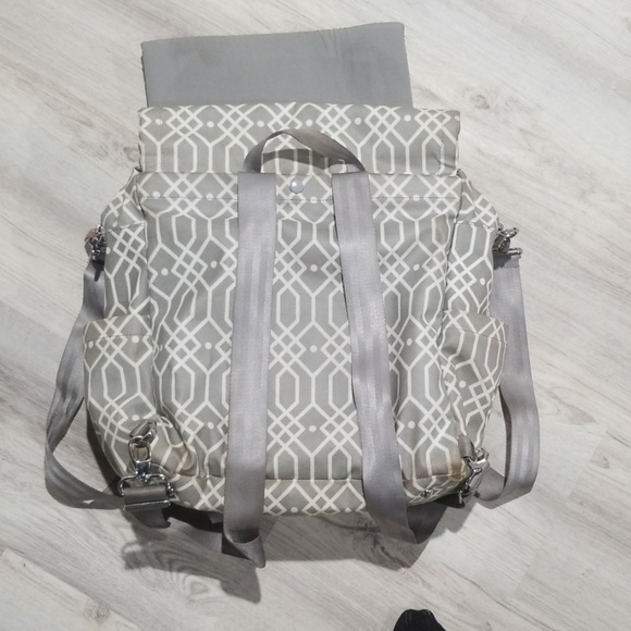 Petunia pickle bottom diaper bag - Picture 6 of 7
